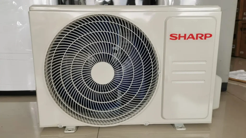 AC Sharp 1 PK AH-A9ZCY : Tampak Depan Outdoor