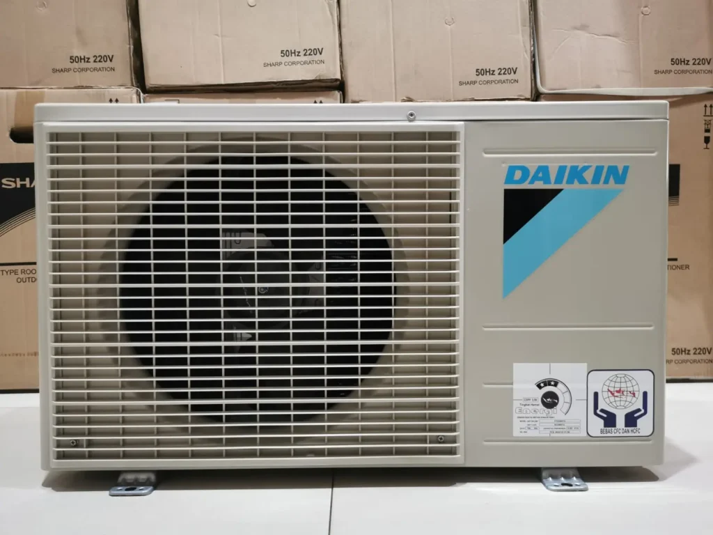 Outdoor AC Daikin Thailand 1 PK FTC25NV14