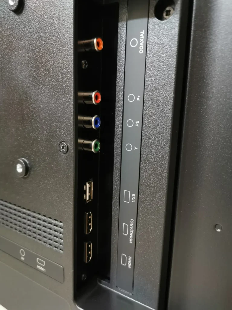 Input Samping Digital TV Aqua AQT32K70M