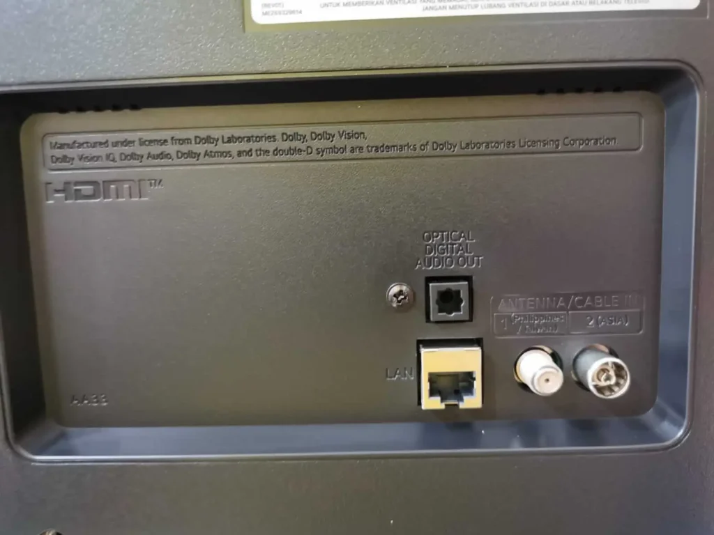 Input belakang Smart TV LG 32LQ63BPSA