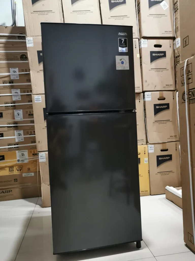 Design Kulkas Aqua AQR-D251