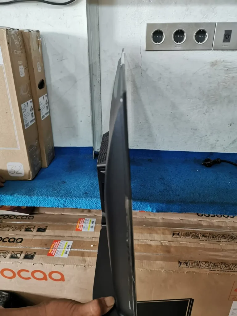 Slim Body Google TV TCL 32V4C Dolby Audio