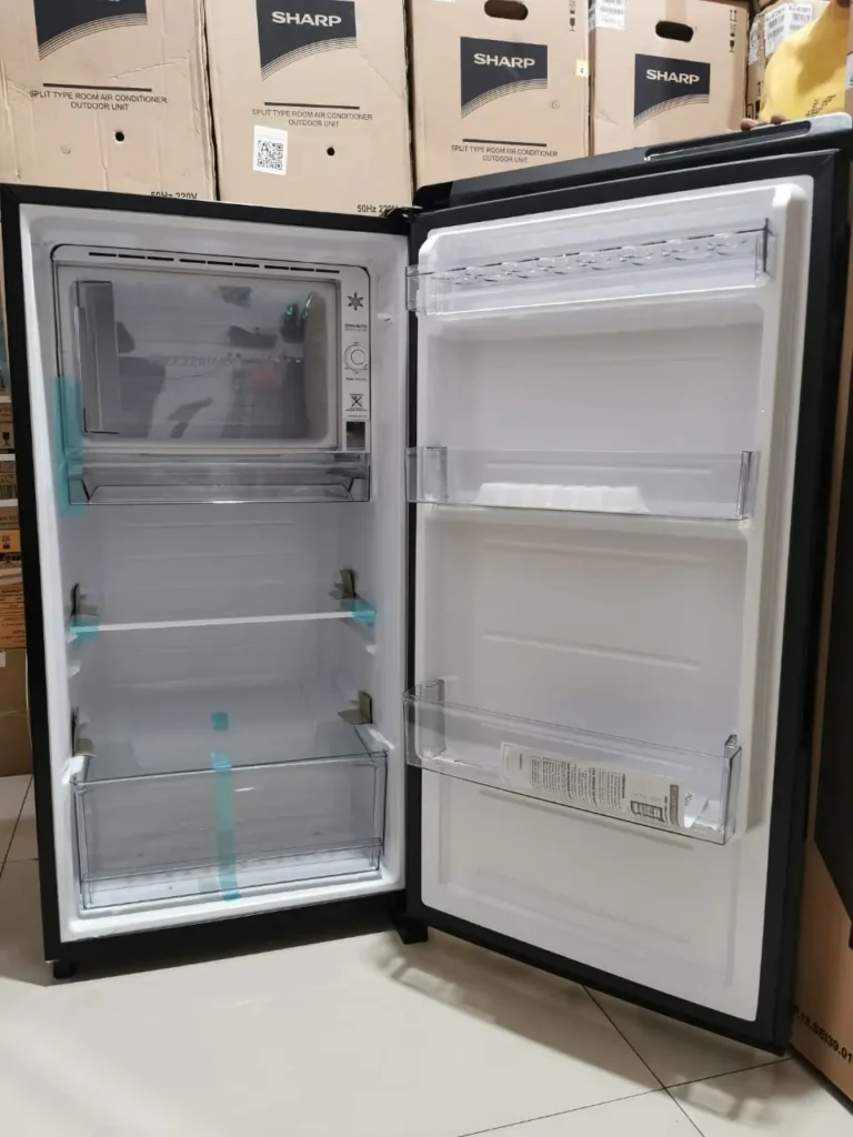 Interior Kulkas Aqua AQR-D188-MFB