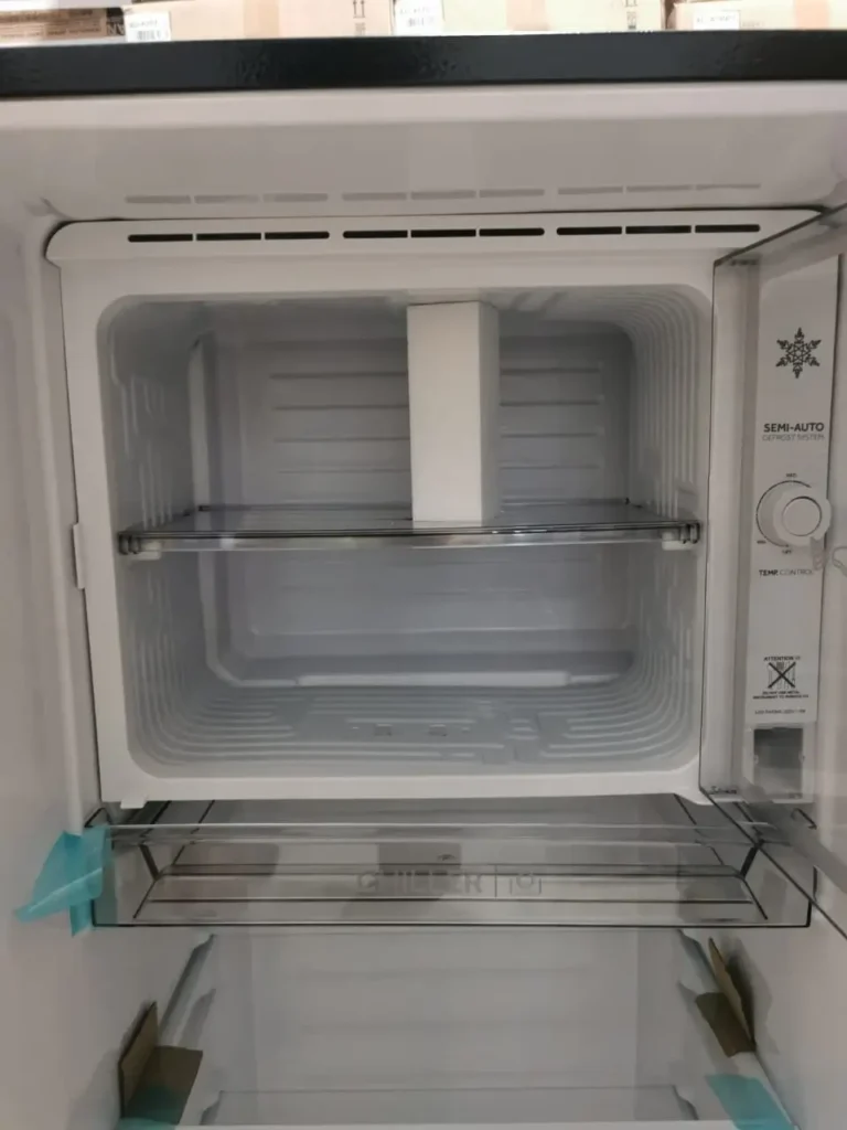 Freezer Kulkas 1 Pintu Aqua AQR-D225MDS